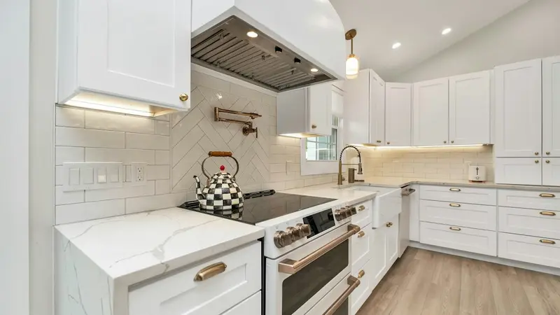 Ducted vs Ductless Range Hood Cost Compared